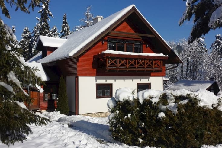 Chata Bystrina s jacuzzi kaďou a saunou v zime