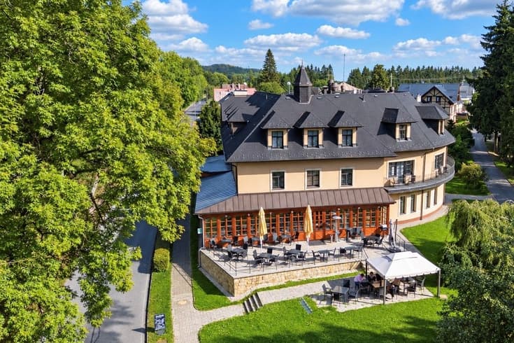 Wellness Golf Hotel Morris v létě