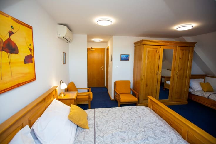Dreibettzimmer  - Hotel Paříž