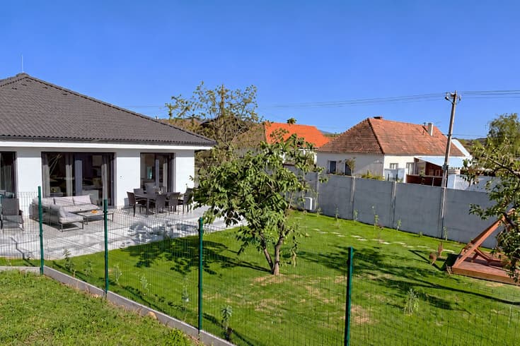 Villa Arboria v lete