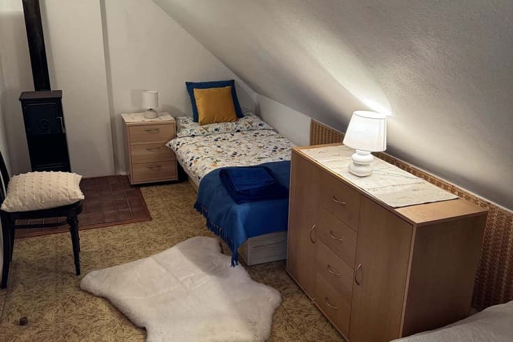vedlejší ložnice pro čtyři osoby - Chalupa Vyhlídka Platoř