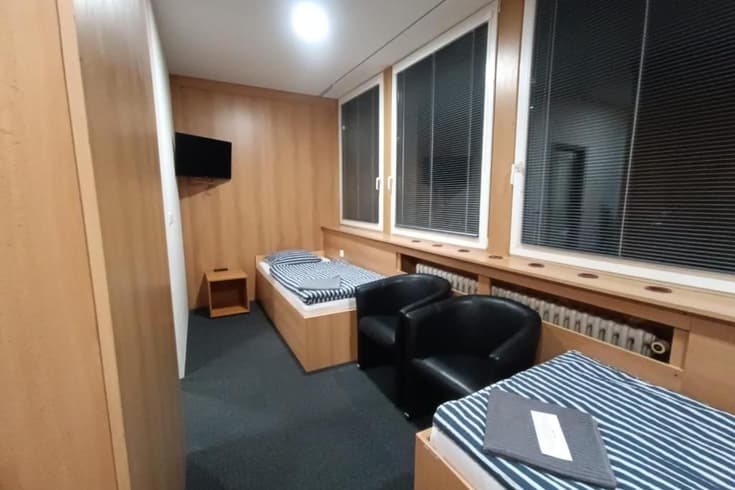 Třílůžkový pokoj  - Hotel a ubytovna Zimní stadion Slaný