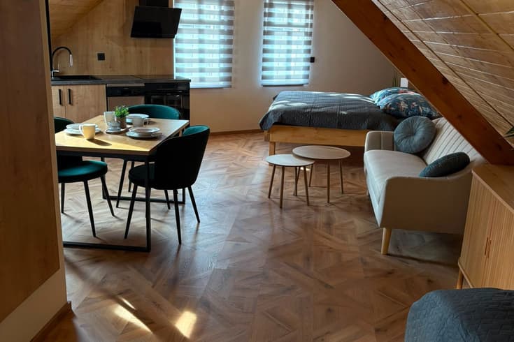 Podkrovní apartmán Třílůžkové studio s přistýlkou - Apartmány Jícha