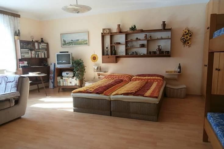 Žlutý apartmán  Apartmán s 1 ložnicí - Vesnická chalupa jako u babičky