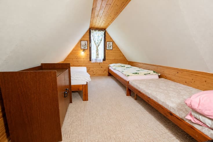 Double Room  - Chata v zeleném údolí