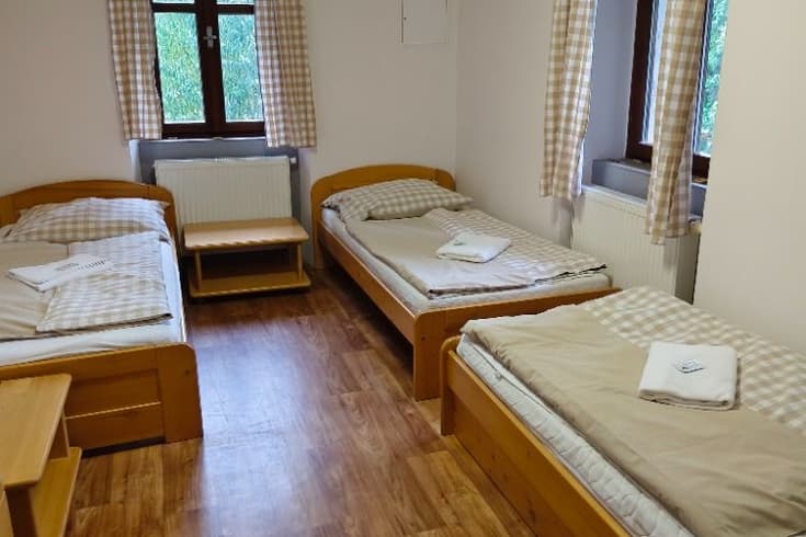 Třílůžkový pokoj Třílůžkový pokoj s přistýlkou - Panství Velichov