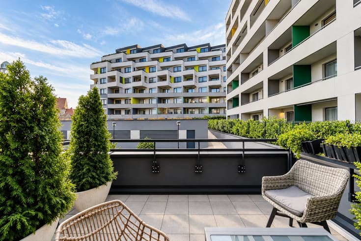E3 Luxusný Byt pri Hlavnej s Garážou a Supermarketom Apartmán s 1 spálňou - Nadštandardné Byty v Košiciach