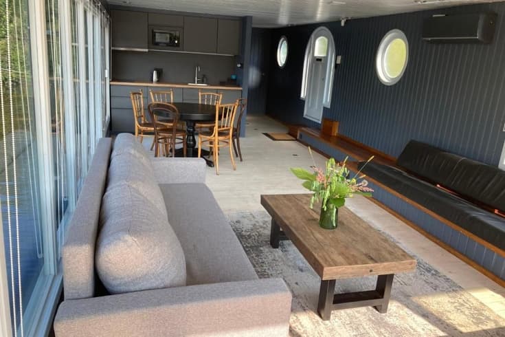 Appartement mit 2 Schlafzimmern - Hausbót Anne a Vitesse