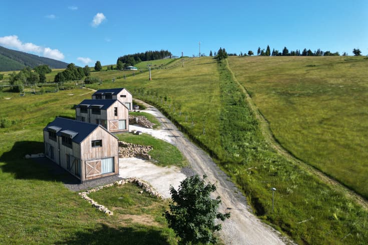 Apartmány Trojice im Sommer