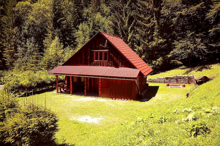 Chata Koniarka Jasenská dolina v lete