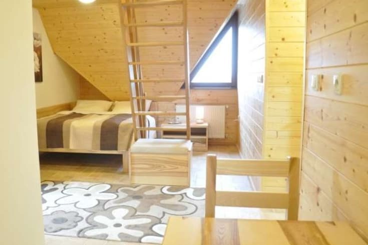 Štvorlôžkový apartmán Štvorlôžková izba - Salaš Vígľaš