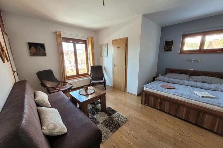 Trojspálňový dom Family House Chalupa - Apartmány Zuzana- Family House