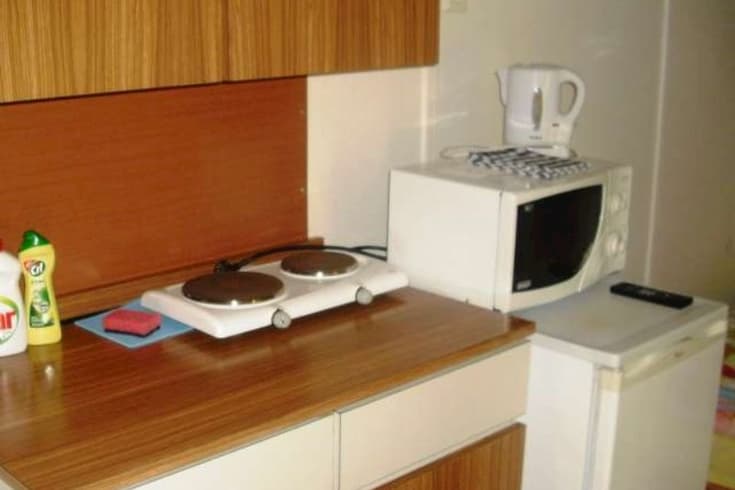 chatka č. 3 - č.4 - Chatky a apartmány Pod starým orechom - karavan - camp