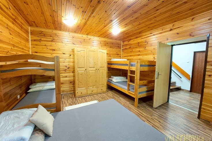 Sechsbettzimmer  - Ferienhaus Valachovka