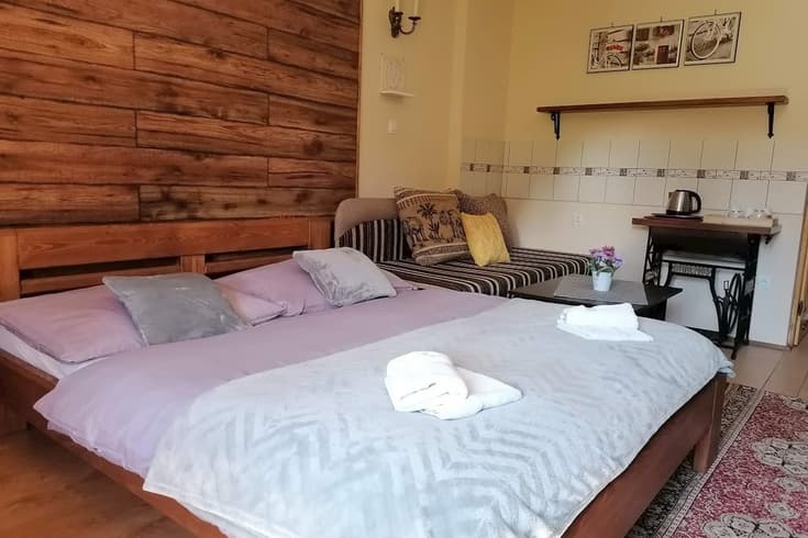 Trojlôžková izba č. 3 Třílůžkový pokoj - Vila Panoráma a Chatka Antošák