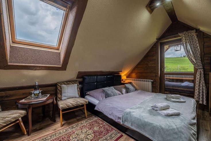 Trojlôžková izba v podkroví Třílůžkové studio s přistýlkou - Vila Panoráma a Chatka Antošák
