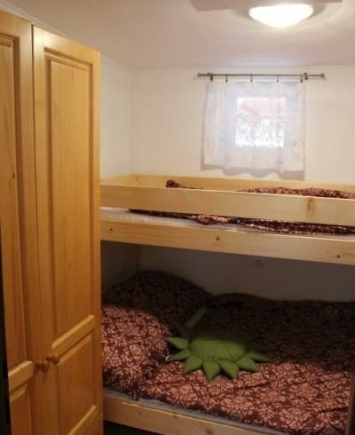 Trojlôžková izba Trojlôžková izba s prístelkou - Chata pri Horárni
