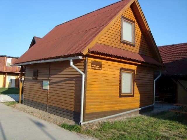 Chatka Katka v areáli kúpaliska Vadaš Štúrovo v zime