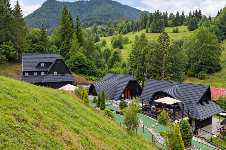 Wellness rezort Jánošíkov dvor v lete