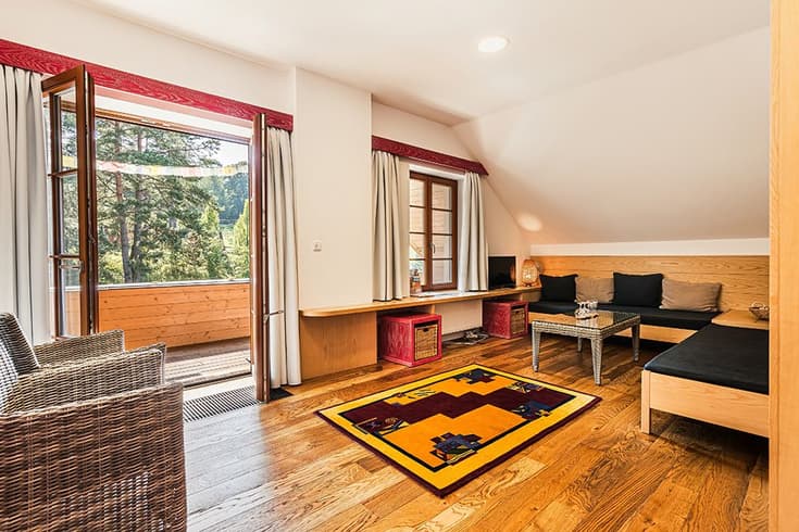 Apartmá s balkónem Apartmán s 1 ložnicí - Penzion Statek Samsara