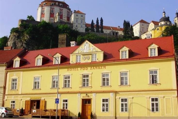 Hotel Pod Zámkem - Moravský Jadran