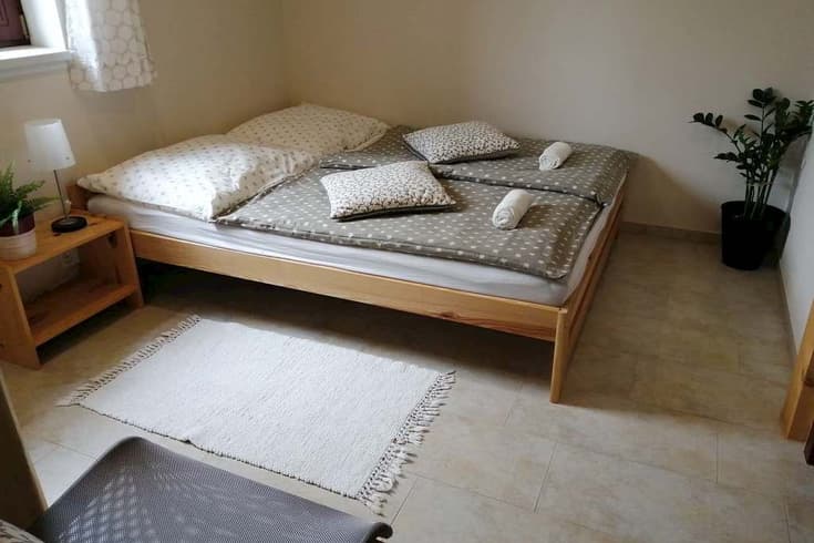 Patro - dvoulůžkový průchozí pokoj - Chalupa Ráj