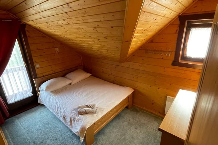 Zweibettzimmer  - Ferienhaus s bazénom a domčekom na strome