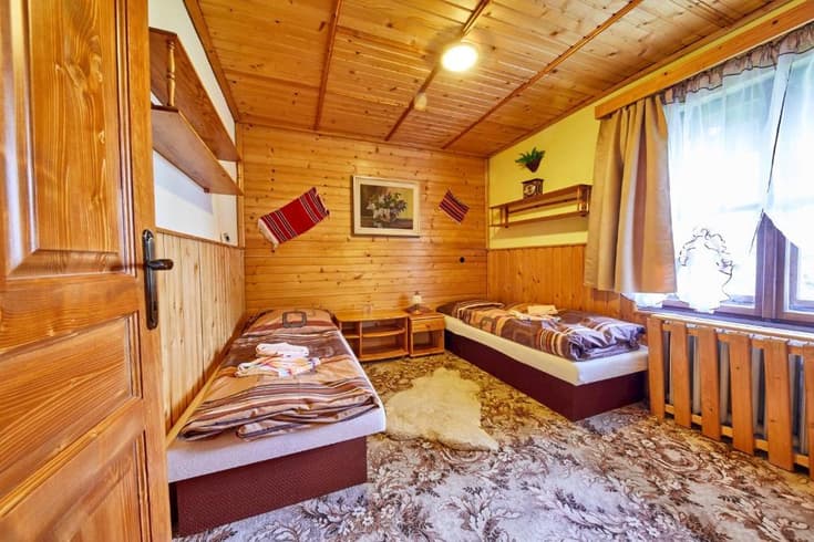 Rodinná izba s 2 spálňami a balkónom Rodinný pokoj s 2 ložnicemi - Penzion Havran