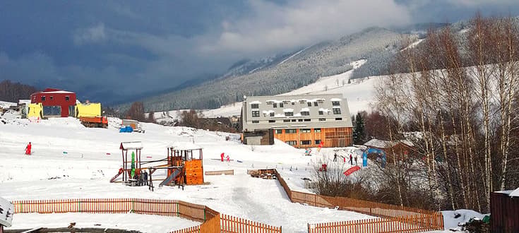 Apartmán na svahu v zimě