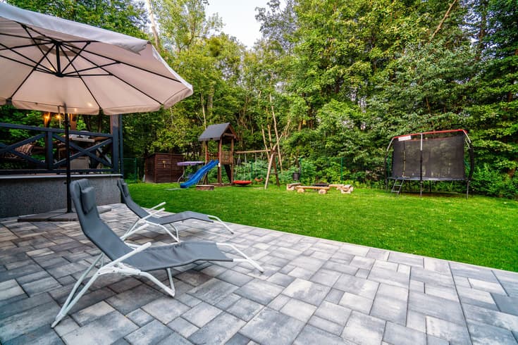 Ferienhaus Barborka pod Sitnom im Sommer