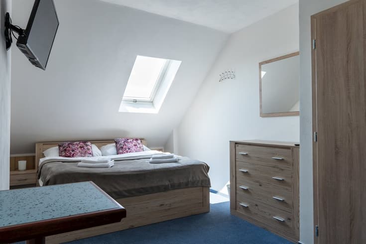 Třílůžkový pokoj Třílůžkový pokoj s přistýlkou - Homestay Mikulov