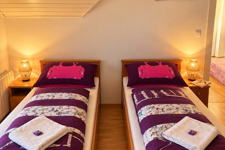 Izba č. 4 s balkónom a kuchynským kútikom Dvojlôžková izba - Villa Bella