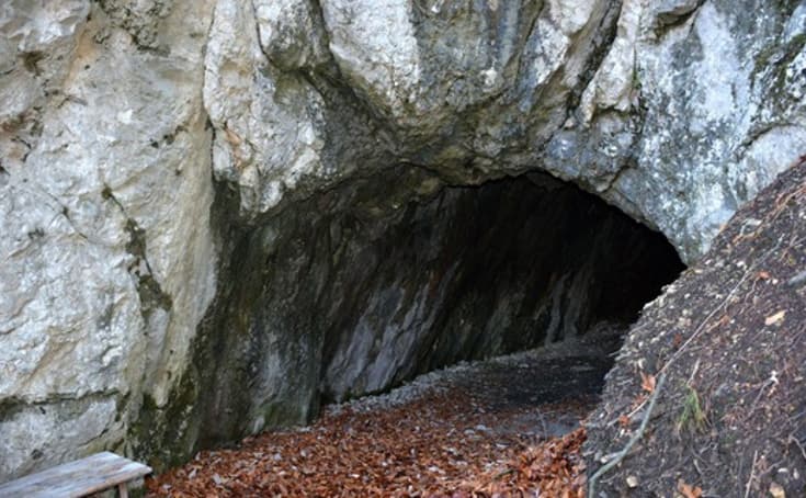 Mojtínska jaskyňa