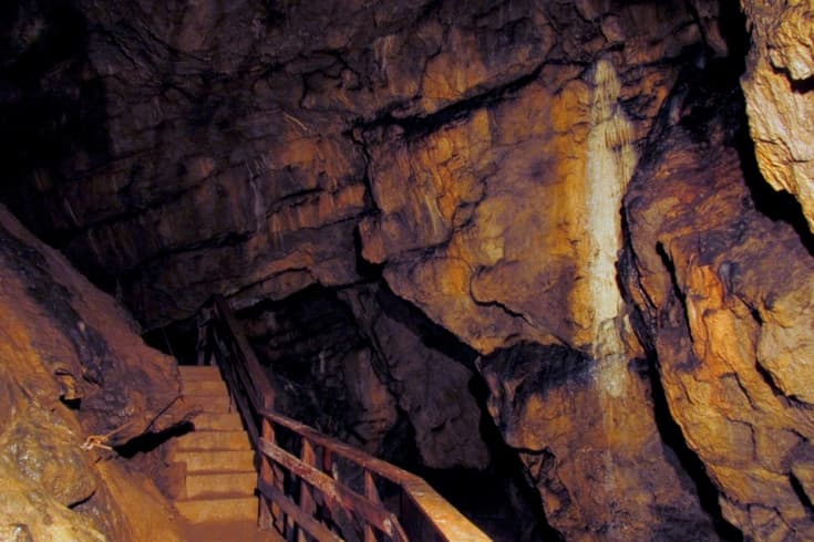 Jaskyňa Zlá diera