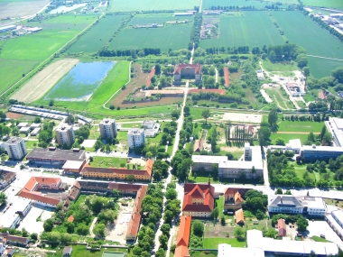 Holíč 1