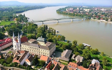 Lacné ubytovanie Štúrovo 1
