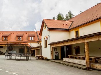 Třešť 3