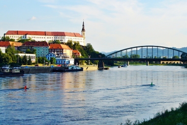 Chřibská 2