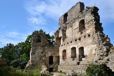Skalná 2