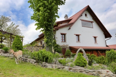 Lhotka (okres Frýdek-Místek) 3