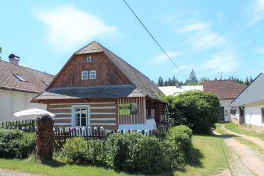 Holetín 1