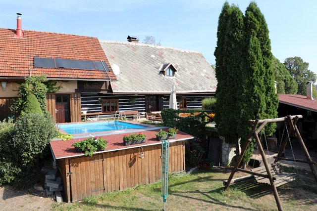 Chaty Babiččino údolí 2