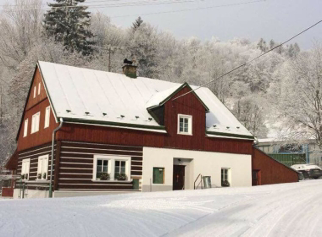 Chaty pri lyžiarskom stredisku 2