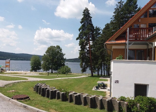 Ubytovanie pri jazere 3
