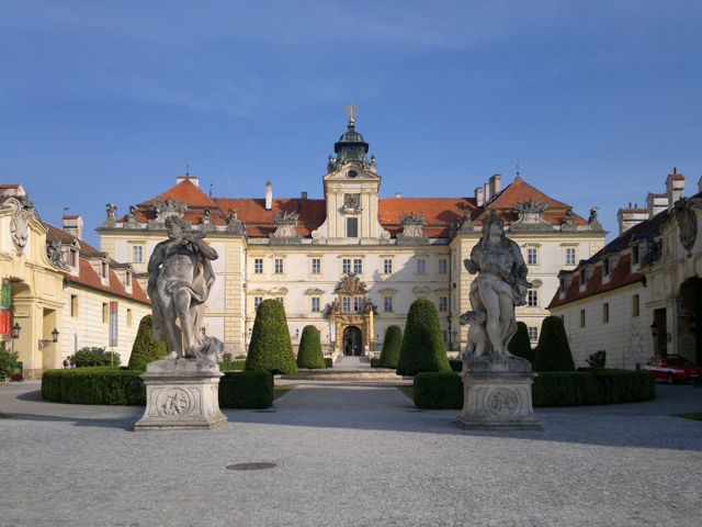 Ubytování s polopenzí Valtice 1