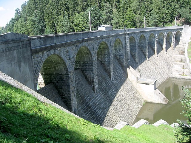 Dehtáře 1