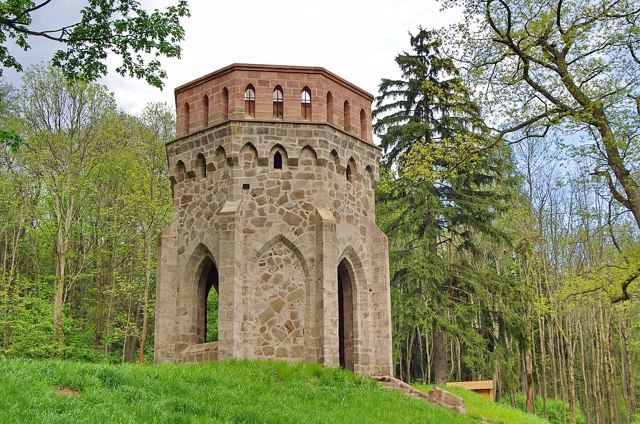 Holenice 3